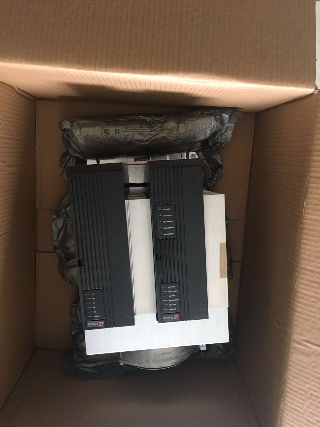 �{����   Thyro-A 1A400-170HRLP1